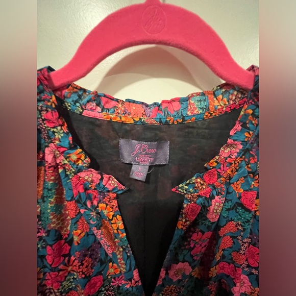 EUC J Crew Ruffle neck tiered popover dress in Liberty® Ciara print - Picture 4 of 4